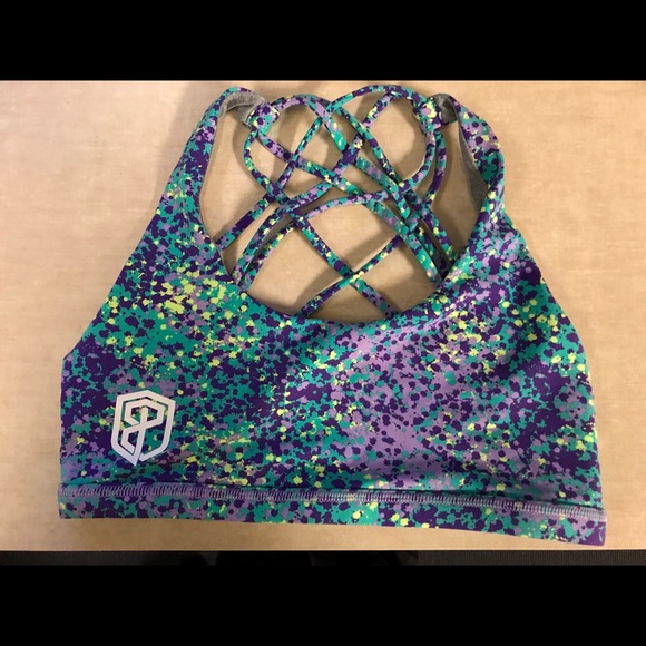 Tops - Sports bra Tops - Sports bra